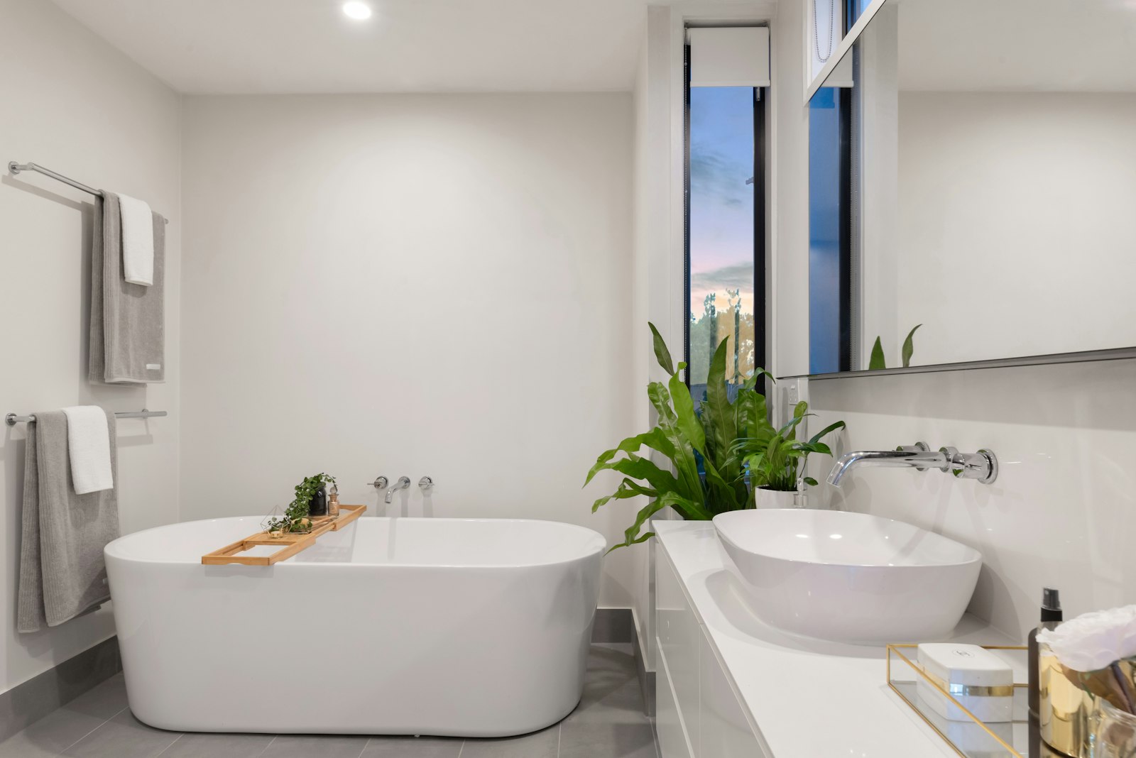 Modern bathroom fitted with Kohler fixtures